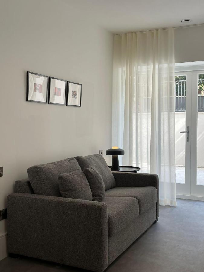 Apartament Brand New 3-bedroom In *